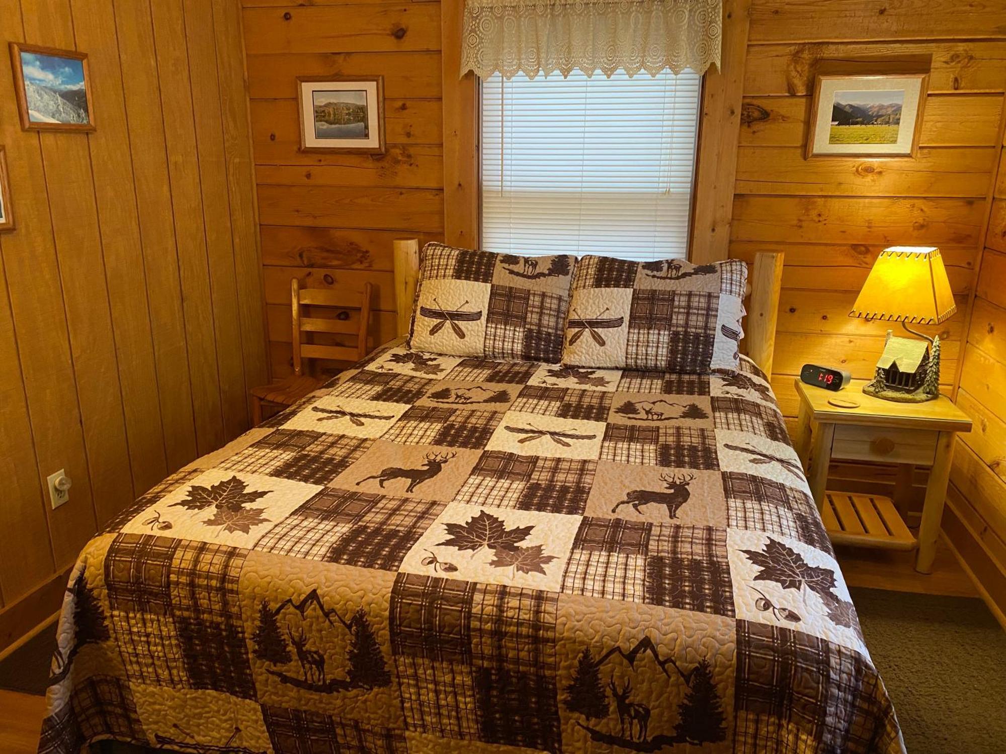 Misty Creek Log Cabins マギー・バレー エクステリア 写真