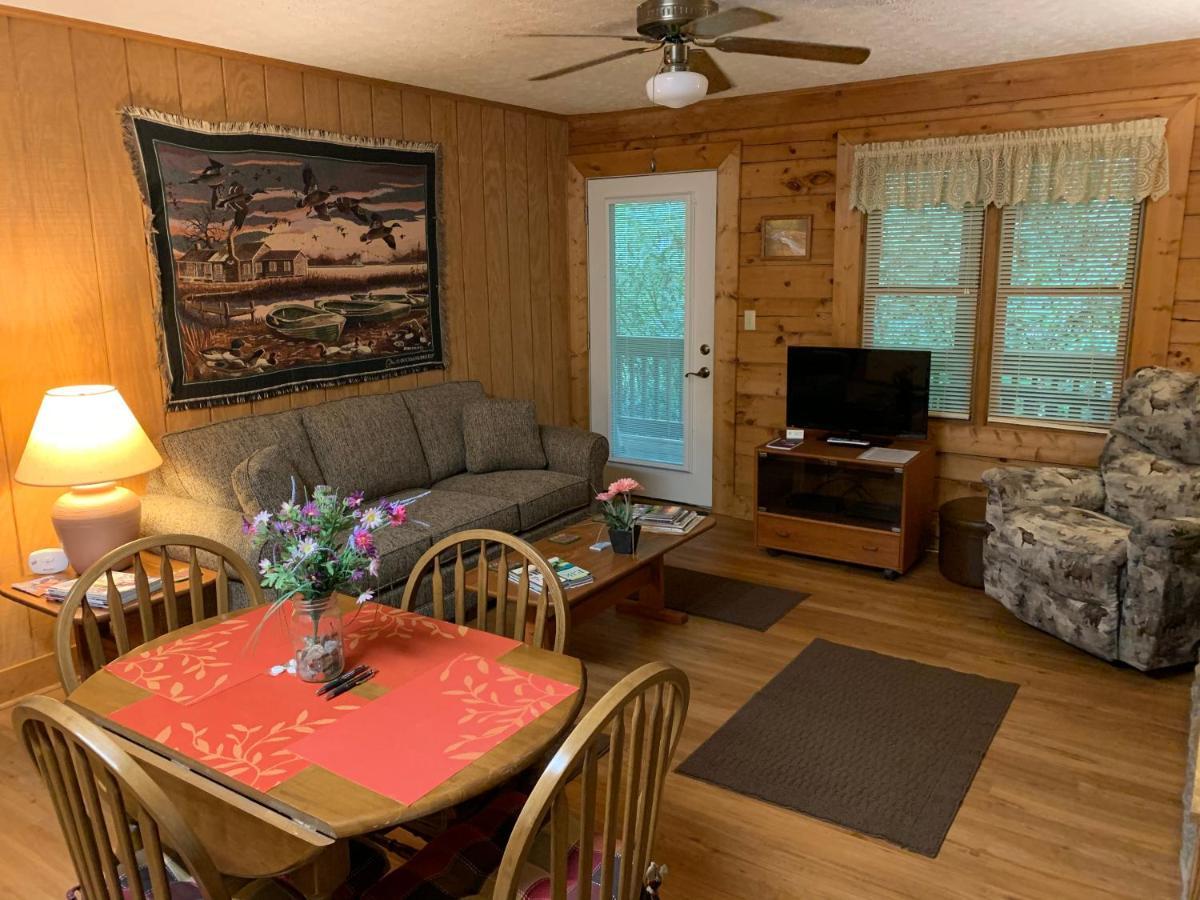 Misty Creek Log Cabins マギー・バレー エクステリア 写真